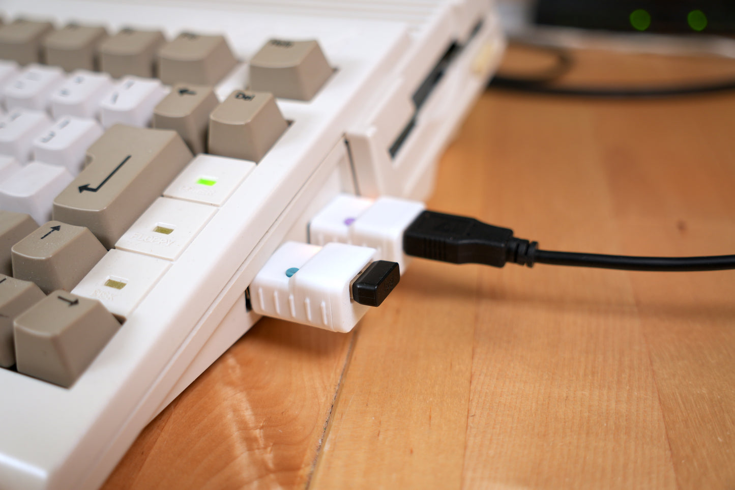 USB4AMI - USB Gamepad/Mouse to DB9 adapter